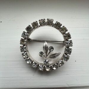 Gorgeous Vintage Rhinestone Brooch